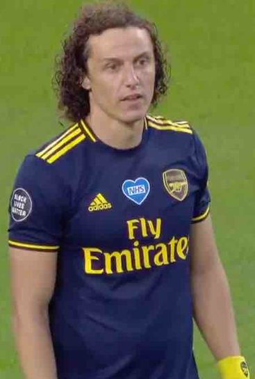 Arsenal's David Luiz records hat-trick of errors in 25-minute appearance vs Man City