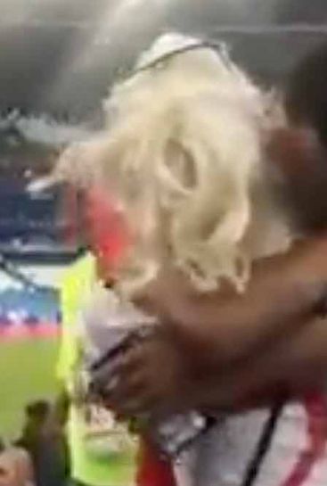 Video: Jesse Lingard hugs him mum in Russia after his 'not coming home' call