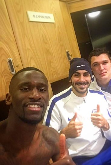 Tweets and Photos: Chelsea players react to beating Everton