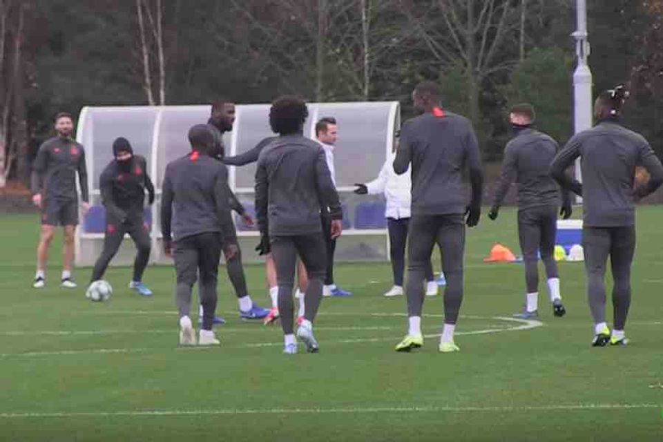 Video: Chelsea training ahead of Valencia trip