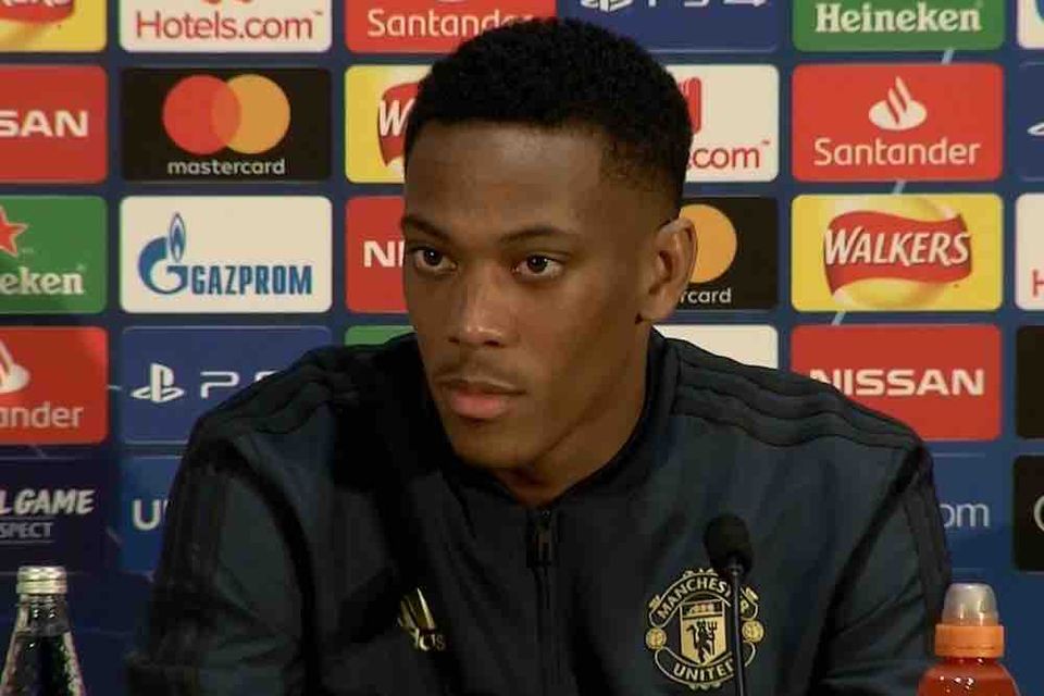Anthony Martial suffers knee injury setback
